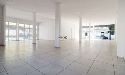 INBOX CIA IMOBILIARIA ALUGA - Sala comercial térrea no Centro.