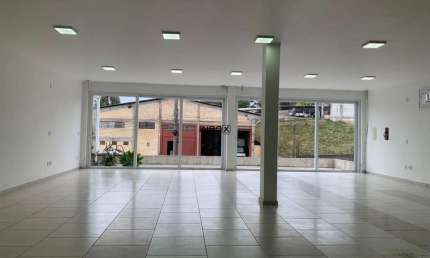 INBOX CIA IMOBILIÁRIA ALUGA SALA COMERCIAL EM BENTO GONÇALVES-RS, BAIRRO SÃO ROQUE
