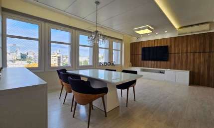 INBOX CIA IMOBILIÁRIA VENDE APARTAMENTO SEMIMOBILIADO DE 03 DORMITÓRIOS COM 136,28M² DE ÁREA PRIVATIVA NO BAIRRO CENTRO EM BENTO GONÇALVES
