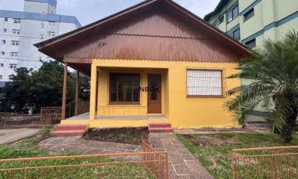 INBOX CIA IMOBILIÁRIA ALUGA CASA EM EXCELENTE LOCALIZAÇÃO