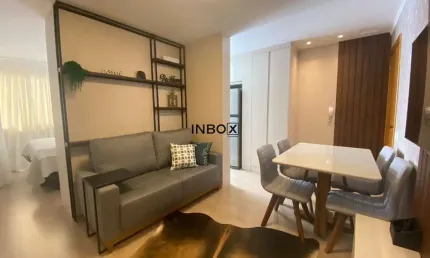 INBOX CIA IMOBILIÁRIA ALUGA - Apartamento de um quarto mobiliado e decorado no Centro.