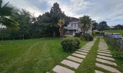 LINDA CASA PARA LOCAÇÃO COM 06 DORMITÓRIOS NO VALE DOS VINHEDOS NA CIDADE DE BENTO GONÇALVES