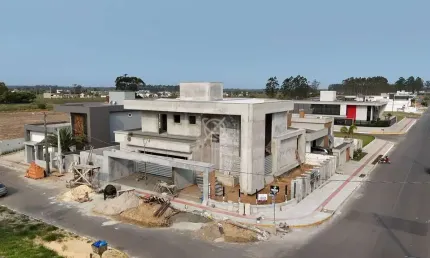 Casa com 3 quartos à venda na Avenida Getúlio Vargas, Caverazinho, Araranguá