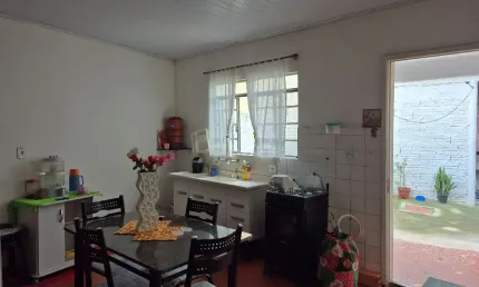 Excelente casa para investimento e/ou moradia - 5 dm, 2 banheiros e 4 vagas, em Vila Maria Alta/SP (Pronto para morar)