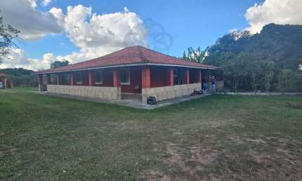 Chácara para Venda em São Pedro, Alpes das Águas, 3 dormitórios, 1 suíte, 1 banheiro, 2 vagas
