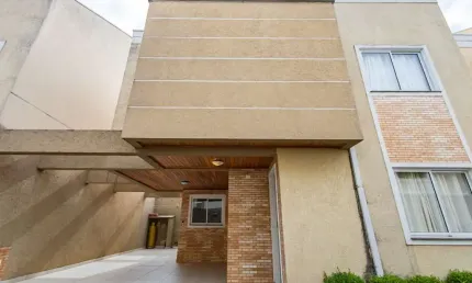 Sobrado em condomínio | 3 quartos | suíte | ático e terraço | 3 vagas | 132 m² |  à venda por r$ 730.000 - atuba - curitiba/pr