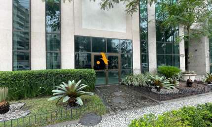 Ponto comercial para alugar na Estrada dos Três Rios, 920, Jacarepaguá, Rio de Janeiro por R$ 45.000
