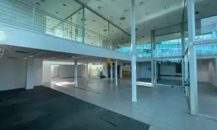 Prédio com 2 salas para alugar na Avenida das Américas, 12300, Recreio dos Bandeirantes, Rio de Janeiro por R$ 100.000