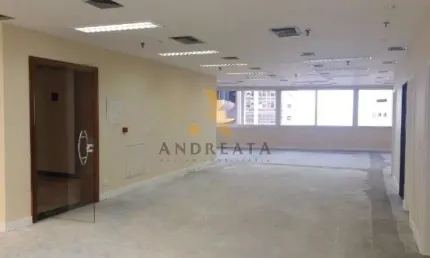 Sala comercial para alugar na Avenida Rio Branco, 138, Centro, Rio de Janeiro por R$ 33.600