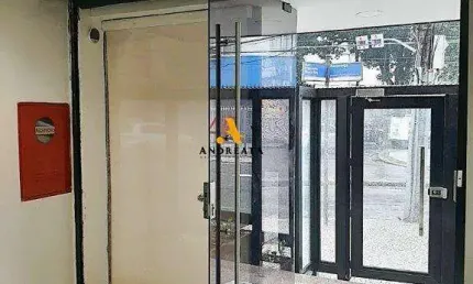 Prédio para alugar na Rua Ipiranga, 46, Laranjeiras, Rio de Janeiro por R$ 25.000