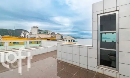 Apartamento com 7 quartos à venda na Rua Bolivar, 17, Copacabana, Rio de Janeiro por R$ 2.700.000