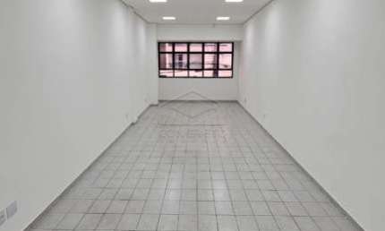 SALA COMERCIAL COM DEPÓSITO E POSSIBILIDADE DE 2 SALAS