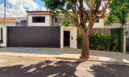 Casa com 5 quartos para alugar no Jardim Estoril II, Bauru 