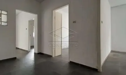 Casa com 3 quartos para alugar na Vila Nova, Jaú 