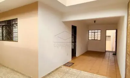 Casa com 2 quartos para alugar no Jardim América, Bauru 