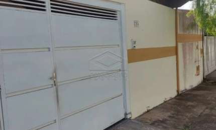 Casa com 3 quartos para alugar no Jardim Maria Luiza, Botucatu 