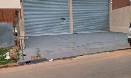 Barracão Disponível para Locação no Parque Jaraguá, Próximo ao Posto Comandante