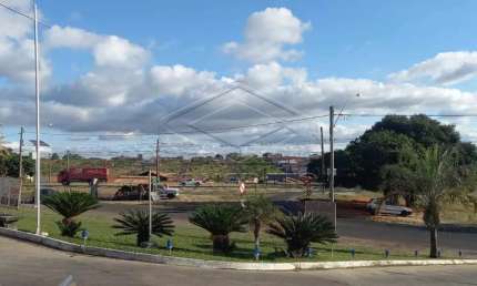 Ponto comercial para alugar no Park Residencial Convívio, Botucatu 