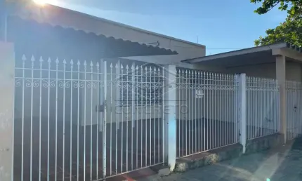 Casa com 3 quartos para alugar no Centro, Bauru 