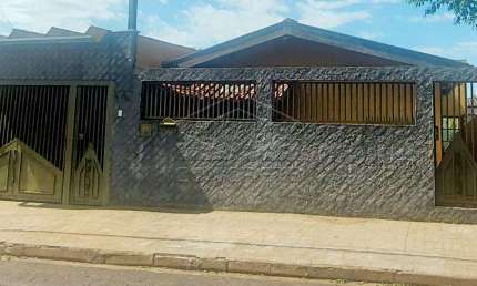 Casa com 3 quartos à venda na Vila Nova Santa Luzia, Bauru 