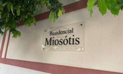 MIOSOTIS - Apartamento de 2 dorm próximo a Castelo Branco