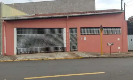 Casa com 3 quartos à venda na Vila Cardia, Bauru 