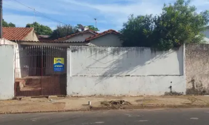 CASA COM 3 DORMITÓRIOS PRÓXIMO A AV. ELIAS MIGUEL MALUF, VILA DUTRA - BAURU/SP