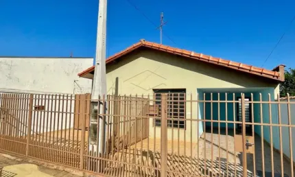 Casa com 3 quartos à venda no Jardim Estádio, Jaú 