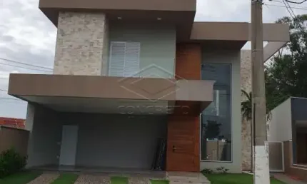 Casa de Alto Padrão com Piscina e Lareira no Condomínio Quinta Ranieri Green