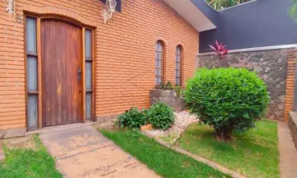 OPORTUNIDADE ÚNICA! CASA PARA  LOCAÇÃO NA ZONA SUL, AO LADO DA AVENIDA GETÚLIO VARGAS