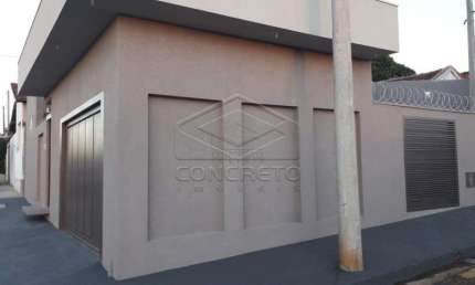 Casa com 3 quartos à venda na Vila Professor Simões, Agudos 