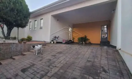 Casa com 3 quartos à venda na Vila Lemos, Bauru 