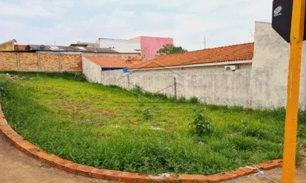 Casa à venda no Jardim Solange, Bauru 