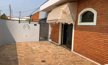 Casa com 4 quartos à venda na Vila Carmelo, Botucatu 