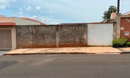 Casa à venda na Vila Nova Irerê, Lençóis Paulista 