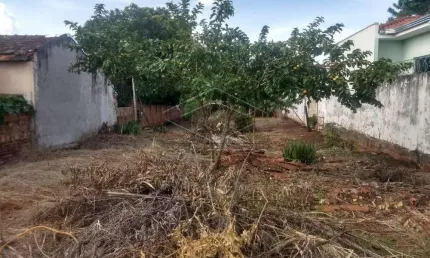 Casa à venda na Vila Mamedina, Lençóis Paulista 