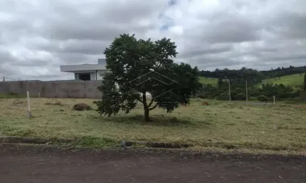 Casa à venda no Conjunto Habitacional Popular Altos, Botucatu 
