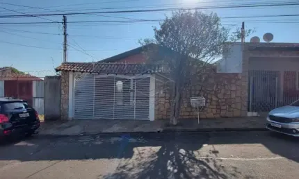 Casa com 4 quartos à venda no Jardim Bela Vista, Bauru 