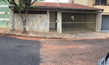 Casa com 3 quartos à venda na Vila Gimenes, Bauru 