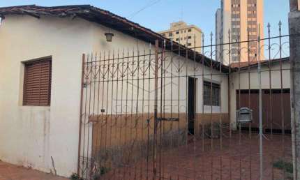 Casa com 3 quartos à venda no Centro, Bauru 