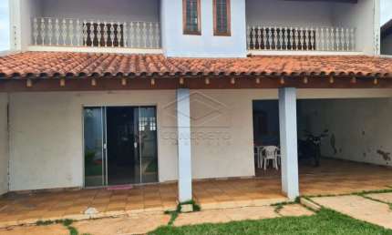 Casa com 3 quartos à venda no Jardim Village, Lençóis Paulista 