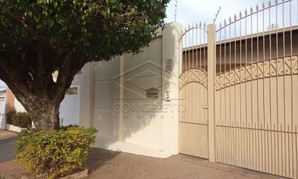 Casa com 3 quartos à venda na Vila Souto, Bauru 