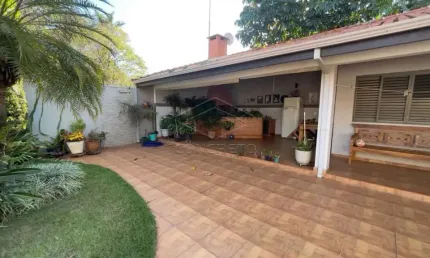 Casa com 3 quartos à venda no Jardim Alvorada, Jaú 