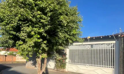 Casa com 3 quartos à venda na Vila Industrial, Bauru 
