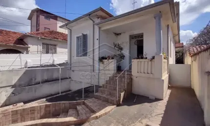 Casa com 8 quartos à venda no Centro, Bauru 
