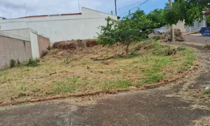 Prédio à venda no Jardim Parati, Jaú 