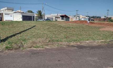 Casa à venda no Jardim Marcia, Agudos 
