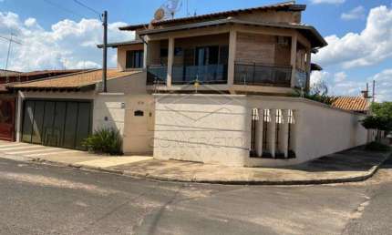Casa com 4 quartos à venda no Jardim Marcia, Agudos 
