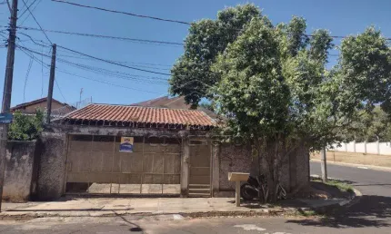 Casa com 3 quartos à venda no Jardim Alvorada, Bauru 