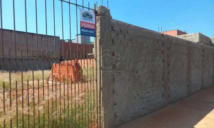 Casa à venda no Jardim Marcia, Agudos 